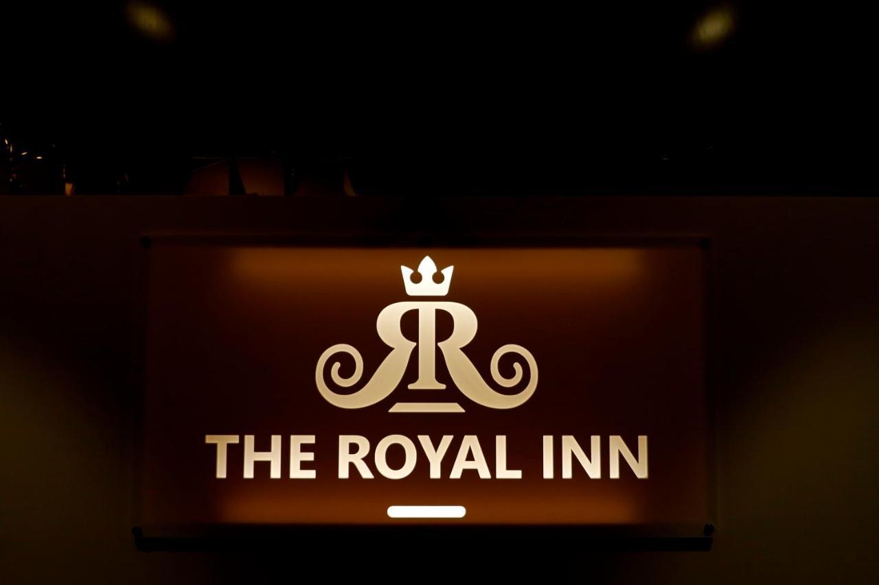 Hotel The Royal Inn Baramati Exteriör bild